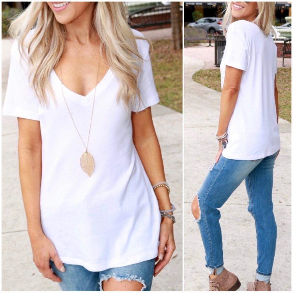 ✨White V-Neck Tee